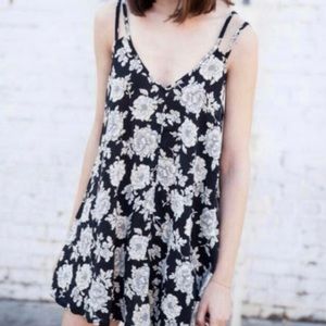 Brandy Melville Floral A Line loose fitting dress